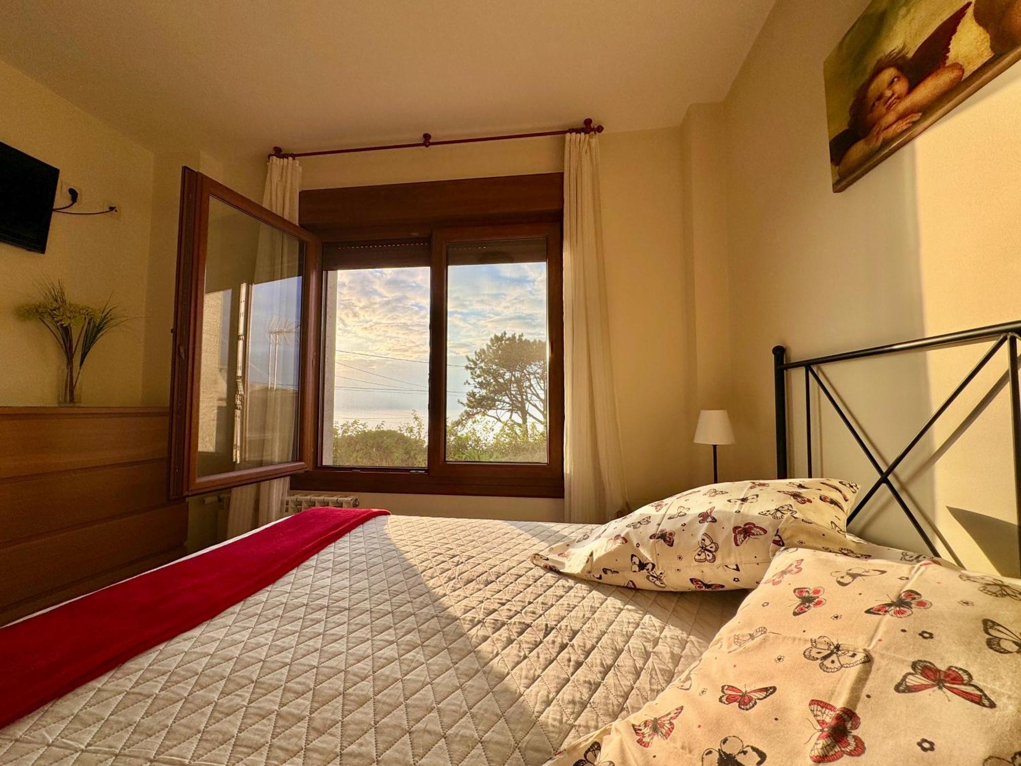 Rooms Peregrinos B Casa Alicia Rosal Екстер'єр фото